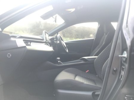 2022 Toyota C-HR - photo 6