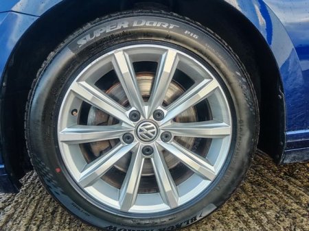 2019 Volkswagen Passat - photo 24