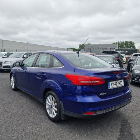 2017 Ford Focus - photo 4