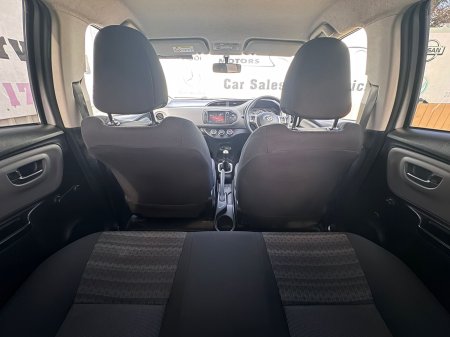 2016 Toyota Yaris - photo 18