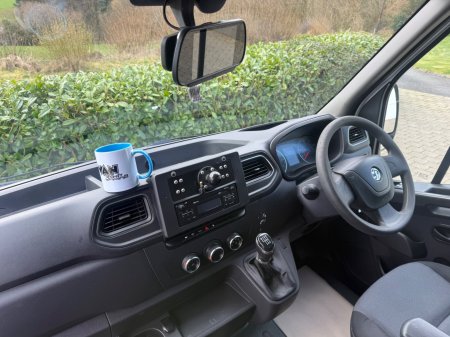 2020 Vauxhall Movano - photo 20
