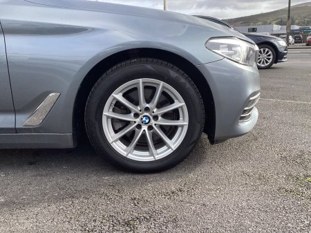 2017 BMW 5-Series - photo 10