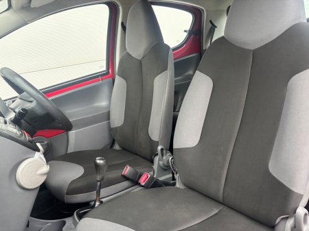 2012 Citroen C1 - photo 12