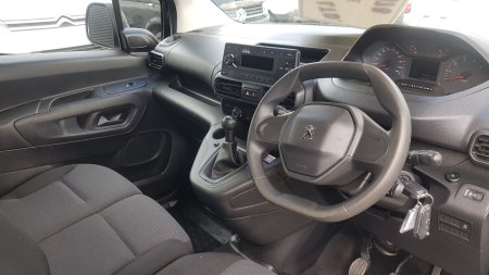 2020 Peugeot Partner - photo 5