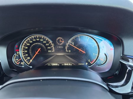 2017 BMW 5-Series - photo 25