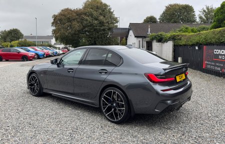 2022 BMW 3-Series - photo 2