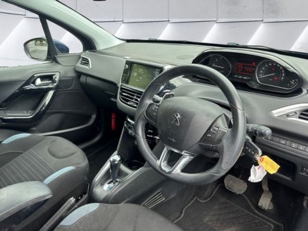 2015 Peugeot 208 - photo 9