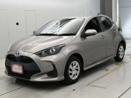 2022 Toyota Yaris HYBRID X