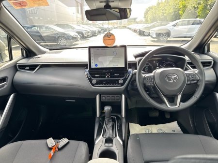 2025 Toyota Corolla Cross - photo 8