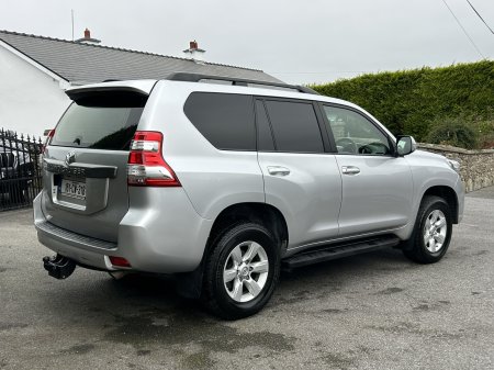 2016 Toyota Land Cruiser - photo 8