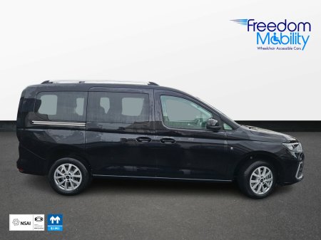 2023 Ford Tourneo - photo 4