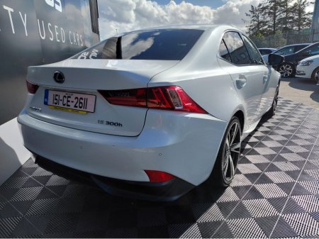 2015 Lexus IS - photo 9