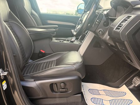 2023 Land Rover Discovery - photo 11