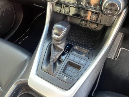 2020 Toyota RAV4 - photo 16