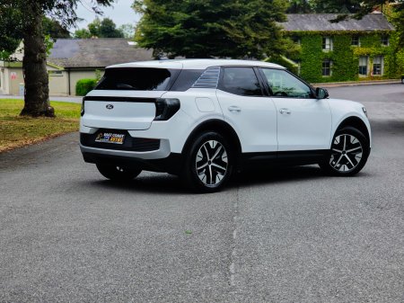 2024 Ford Explorer - photo 2