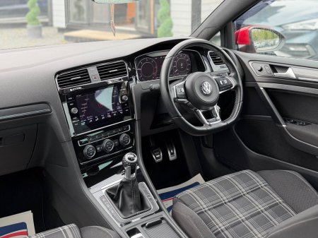 2018 Volkswagen Golf - photo 24