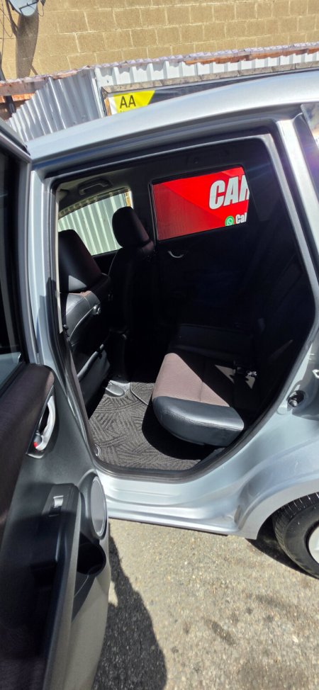 2013 Honda Fit - photo 9