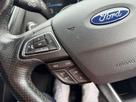 2017 Ford Focus - photo 12