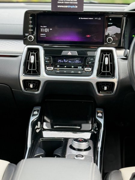 2023 Kia Sorento - photo 18