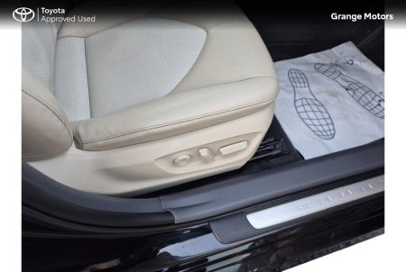 2021 Toyota Camry - photo 13