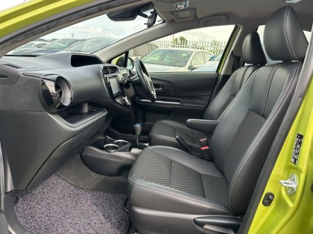 2017 Toyota Aqua - photo 13