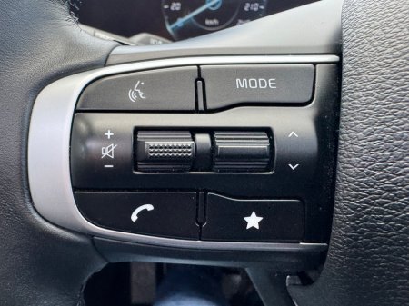 2025 Kia Sportage - photo 32