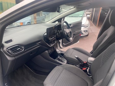 2020 Ford Fiesta - photo 13