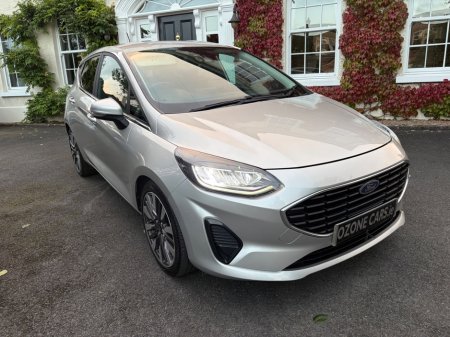 2023 Ford Fiesta - photo 2