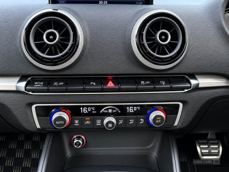 2015 Audi S3 - photo 17