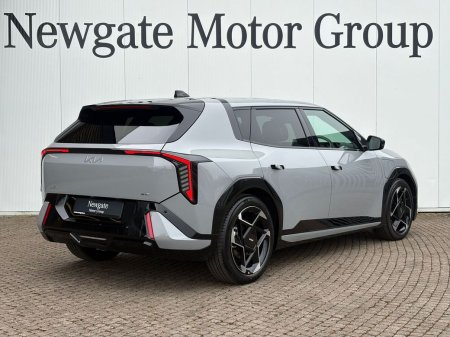 2026 Kia EV4 - photo 5