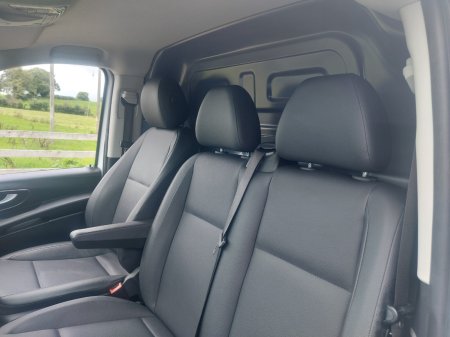 2023 Mercedes-Benz Vito - photo 25