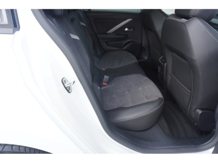 2024 Opel Astra - photo 2