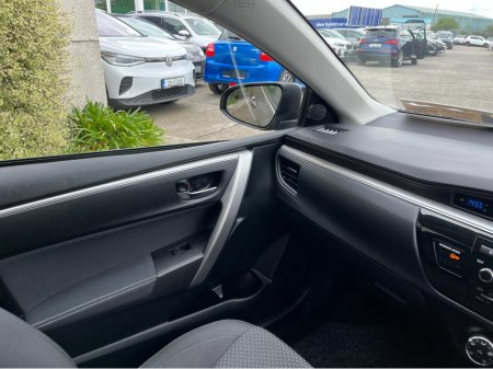 2015 Toyota Corolla - photo 15