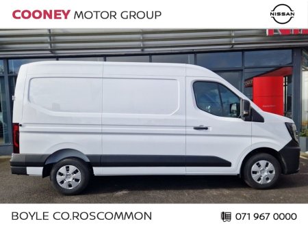 2027 Nissan Interstar - photo 5