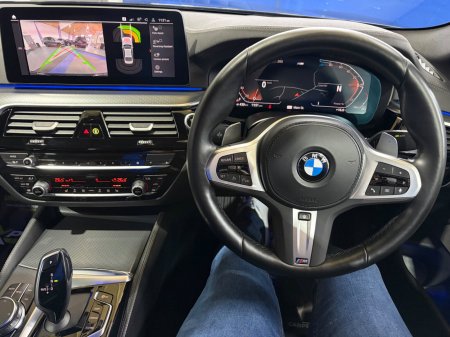 2023 BMW 5-Series - photo 15