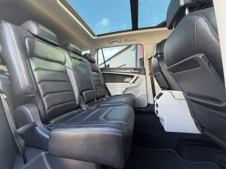 2020 Volkswagen Tiguan - photo 25