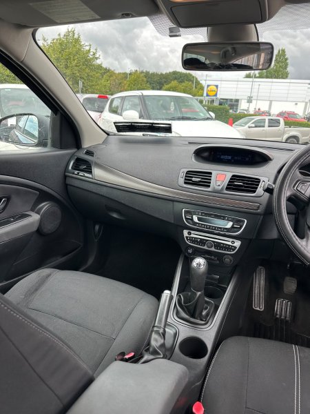 2011 Renault Fluence - photo 23