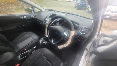 2016 Ford Fiesta - photo 20