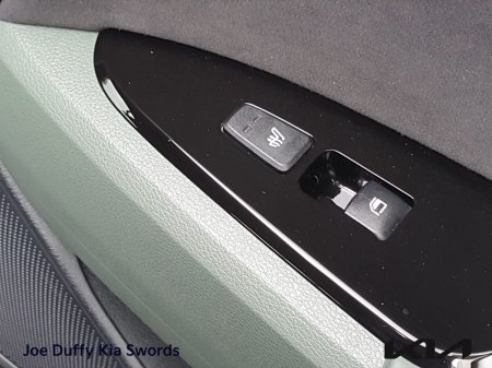 2025 Kia Sportage - photo 18