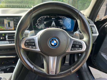 2022 BMW 3-Series - photo 4