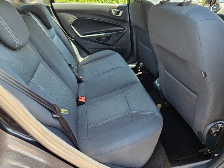 2012 Ford Fiesta - photo 18