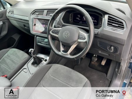 2023 Volkswagen Tiguan - photo 7