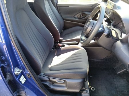 2021 Toyota Yaris - photo 8