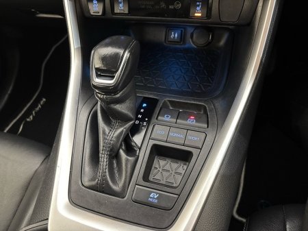 2019 Toyota RAV4 - photo 17