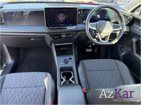 2025 Volkswagen Tiguan - photo 15