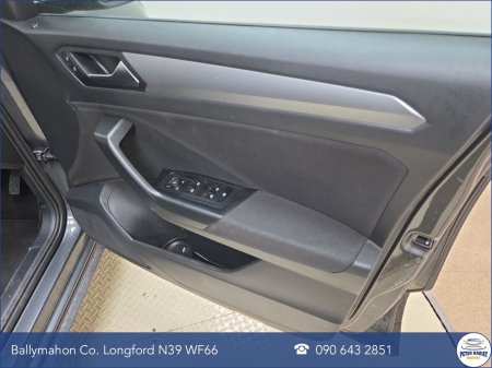 2024 Volkswagen T-Roc - photo 20