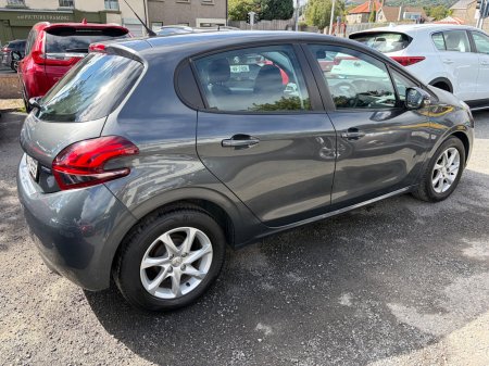 2017 Peugeot 208 - photo 17