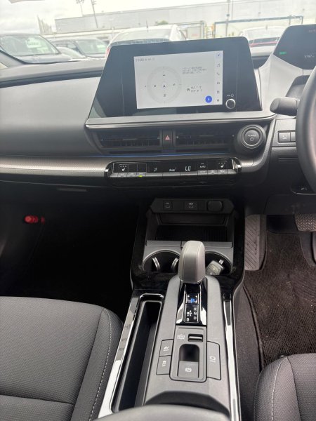 2024 Toyota Prius - photo 18