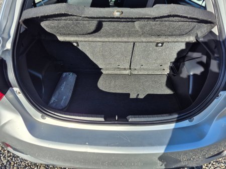 2017 Toyota Yaris - photo 15