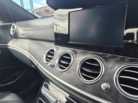 2018 Mercedes-Benz E-Class - photo 11
